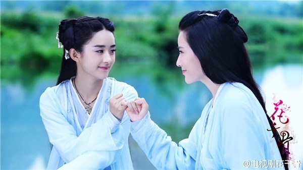 'Ta luôn vì Trường Lưu, vì thiên hạ, vì chúng sinh nhưng ta chưa bao giờ làm được gì cho nàng cả. Ta không phụ Trường Lưu, không phụ thiên hạ, không phụ chúng sinh. Nhưng cuối cùng, ta lại luôn phụ lòng nàng, cũng phụ chính bản thân mình. Giờ ta chỉ hy vọng, Tiểu Cốt ngày nào cũng giống như lúc trước, nấu cho ta một bữa cơm như thường lệ. Vậy là ta đã mãn nguyện rồi.'